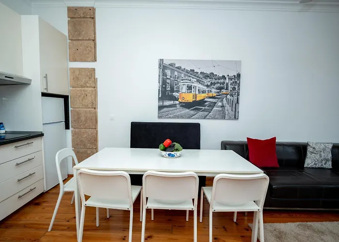 Palma & - 2 Bed Hostel *